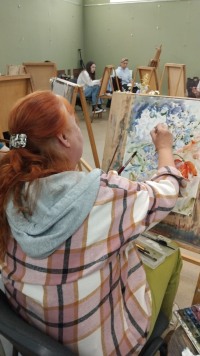 От пионов до ромашек: живопись как признание в любви к Родине