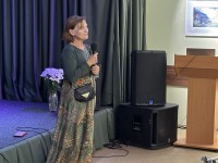 Акварель, романс и живое общение: вернисаж Людмилы Мардановой в Доме ученых