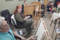 Пока цветы раскрываются: Традиция рисовать с натуры в Доме ученых