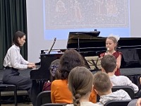 Музыкальный диалог: как прошла лекция-концерт "Знакомьтесь, флейта!"
