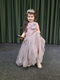 Материнство крупным планом: как Екатерина Стрельникова покорила Дом ученых