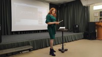 Чикагские музыканты, бандитская перестрелка и любвеобильная солистка: воскресный киновечер