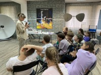 «Как услышать друг друга в космосе?» – юные исследователи «Байтика» раскрыли секреты звука.