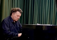 Не концерт, а путешествие: как романсы Глинки и испанские серенады перенесли зал на Пиренейский полуостров