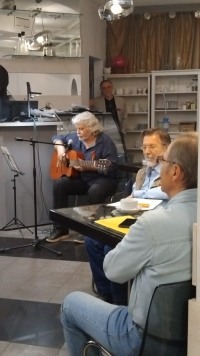 "25 стул": Голоса памяти, которые не вошли в один пост
