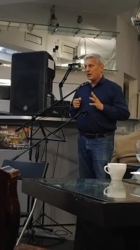 Двадцать пятый стул, или Когда цифры становятся поэзией