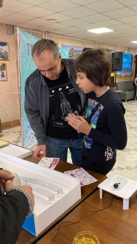 Прикоснуться к чуду: как Дом учёных удивлял троичан