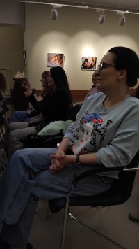 Материнство крупным планом: как Екатерина Стрельникова покорила Дом ученых