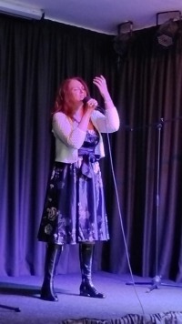 Симфония красок и звуков: вернисаж мастерской Андрея Ликучёва в Троицком Доме учёных.