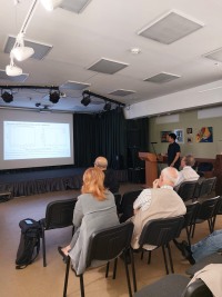 Российские и китайские ученые обсудили поведение низкотемпературной плазмы на совместном семинаре в Троицке.