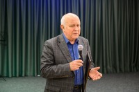 Краски, рожденные тишиной: в Доме учёных открылась выставка «От осени до осени»