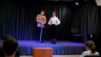 Годо не пришёл, но "Подмостки" — да! Как мы смеялись, стыдились и задумывались на чтецком вечере "Театральный чулан"