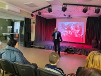 Когда история поёт: голос Победы в интерпретации Станислава Курнышова