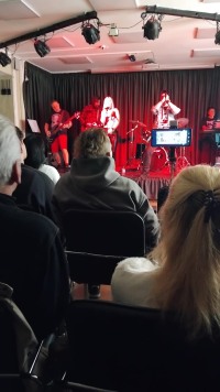 «Короткое замыкание» в Доме учёных: вечер, где танцевали даже стены