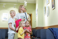 Тёплый прием для «Акварельного путешествия»: выставка открылась с душевной атмосферой