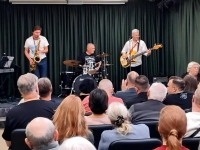 Энергия живого блюза: Rockin'Dad подарили Троицку незабываемый вечер