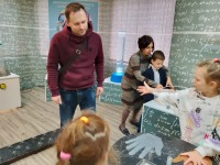 «Физическая кунсткамера»: Ночь, когда законы науки играли с воображением