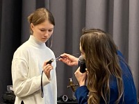 Погружение в материалы будущего: лекция о перовскитах в гимназии Пушкова.