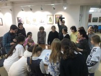 22 марта ученики Лицея города Троицка (3 отделение) участвовали в мастер-классе Натальи Коптилкиной по росписи батика