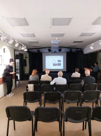 Российские и китайские ученые обсудили поведение низкотемпературной плазмы на совместном семинаре в Троицке.