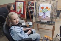 Пока цветы раскрываются: Традиция рисовать с натуры в Доме ученых