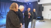 Открытие выставки «Маленькие картины больших художников» в Доме учёных 9 сентября посетил глава Троицка Владимир Дудочкин