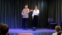 Годо не пришёл, но "Подмостки" — да! Как мы смеялись, стыдились и задумывались на чтецком вечере "Театральный чулан"