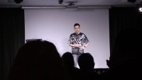 Открытый микрофон в Троицке: вечер стендапа, который заставил смеяться до слёз