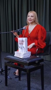 О том, как мы чуть не бросили курить, но встретились с пробками, корпоративами и собственной природой