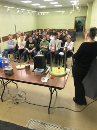 26 апреля в Троицком Доме учёных, прошло научное мероприятие для детей — «Осцилляторы вперёд!»