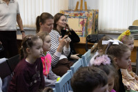 «Кто ничего не любит, не может быть счастливым»: как студия «Индиго» устроила чай с Дональдом Биссетом