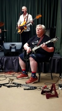 Октябрь в ритме блюза: как прошел вечер с группой Rockin’Dad.