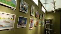 Сегодня, в День защиты детей, Троицком Доме учёных состоялось открытие выставки художественных работ воспитанников студии «Лучики» и детей из ассоциации «Наш путь»