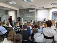 Наука на кончиках пальцев: как ребята из Львовской школы познавали физику давления в Троицке