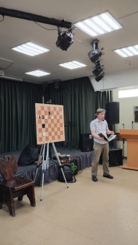 Красота хода: от теории к практике в Шахматном клубе Троицкого Дома учёных