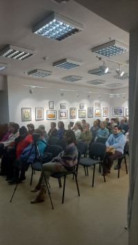 Концерт барда Андрея Крамаренко, который прошёл в Доме учёных 7 мая, собрал полный зал зрителей