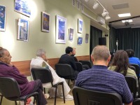 «Вечные ценности» в ритме стихов и гитарных струн: как прошёл вечер «Сферы»