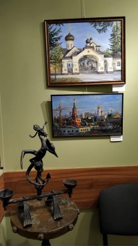 Краски, рожденные тишиной: в Доме учёных открылась выставка «От осени до осени»