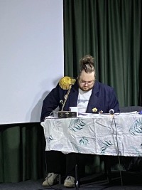29 марта стендап-объединение "ДИЧ" показали свою новую программу "Дипломайк" на сцене Дома учёных