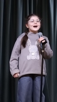 «Оттепель» в Троицком Доме учёных РАН: как мартовская выставка растопила лёд и подарила солнце