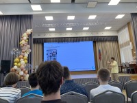 Не за облаками, а рядом: как Сергей Гаврилов рассказал школьникам Троицка об ускорителях