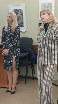От палитры к зрителю: как открылась выставка «Путь к совершенству»