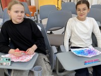 Краски настроения: как с помощью цветных карандашей ученики гимназии рассказали о себе больше, чем могли словами