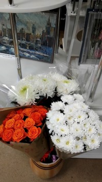 Тепло первого вернисажа: открытие выставки Светланы Летниковой в Доме учёных.