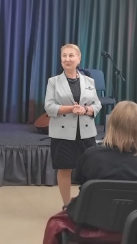 «Здравствуй, светом умытая Русь»: юбилейная выставка Бориса Полянского и его учеников открылась в Троицком Доме учёных