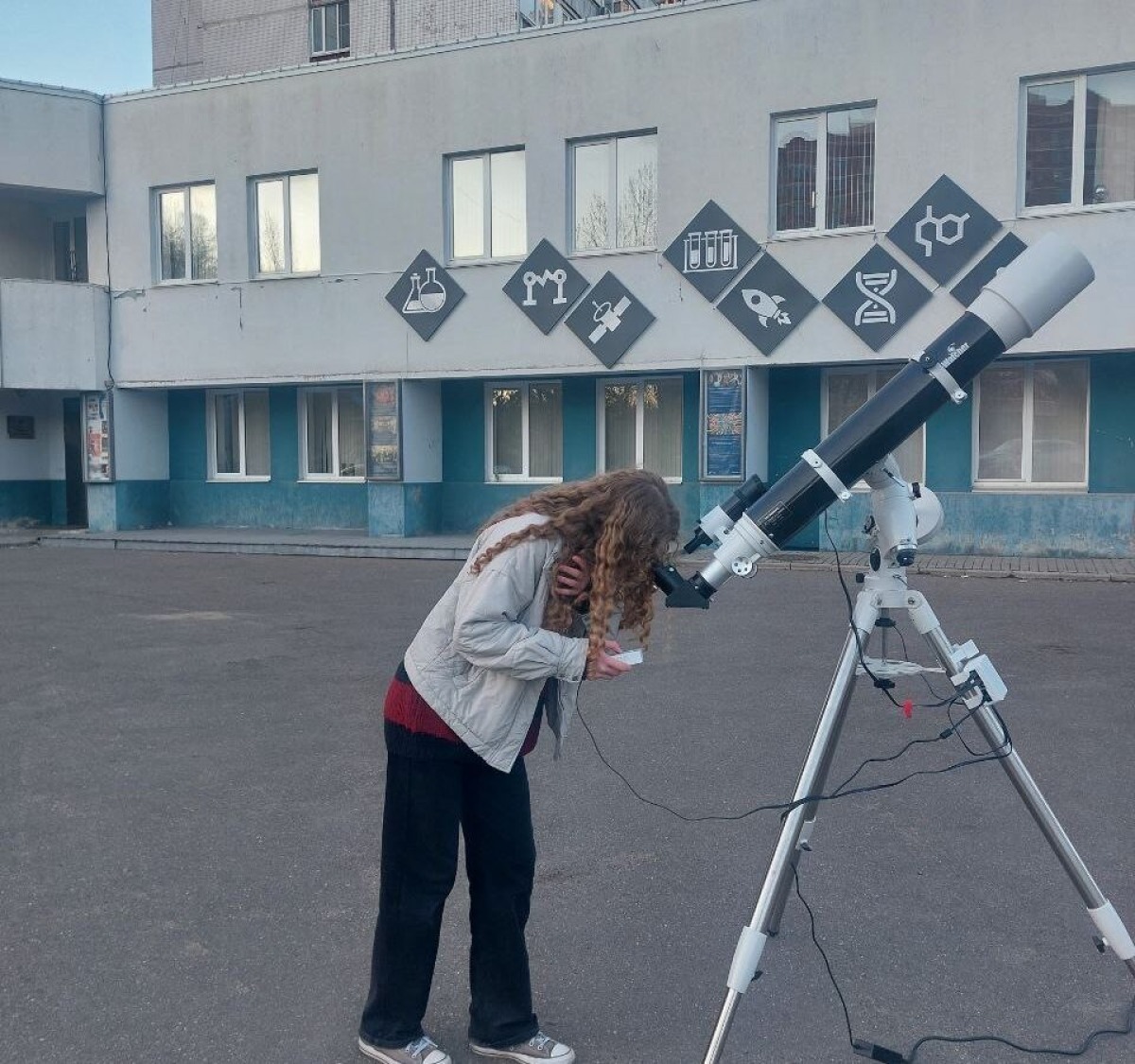 9 марта наблюдали в телескоп Дома учёных