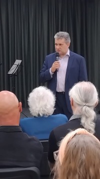 Живопись как многоточие: в Троицке открылась выставка памяти А.К. Назарова.