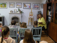 «Кто ничего не любит, не может быть счастливым»: как студия «Индиго» устроила чай с Дональдом Биссетом