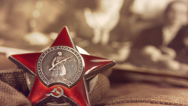 Строки, опалённые войной. Литературная летопись Победы: "Бессмертный взвод" В.А. Зуев