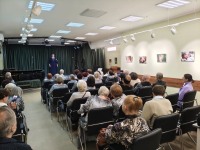 Лекарство от апрельской хандры: Хор ветеранов согрел Троицкий Дом ученых
